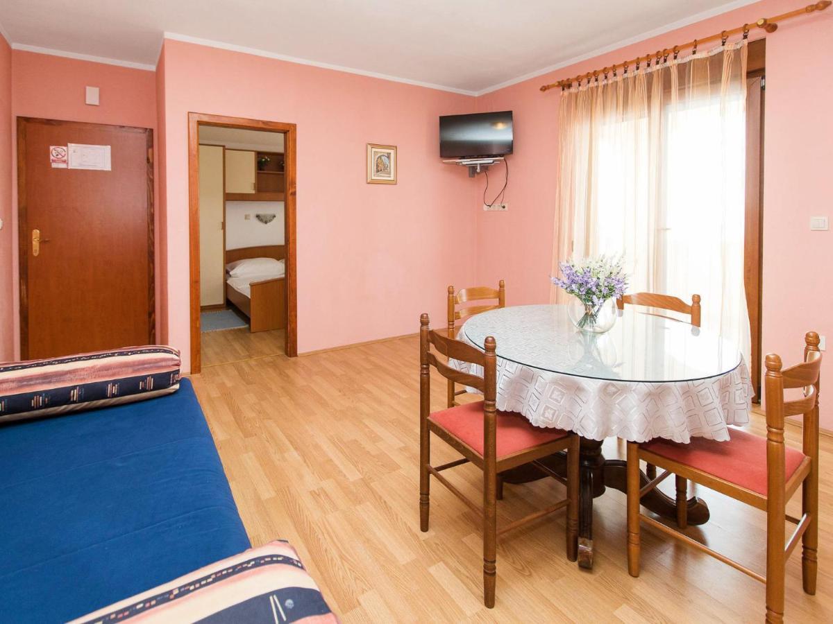Apartment Nikol - CKV122 Crikvenica Bagian luar foto