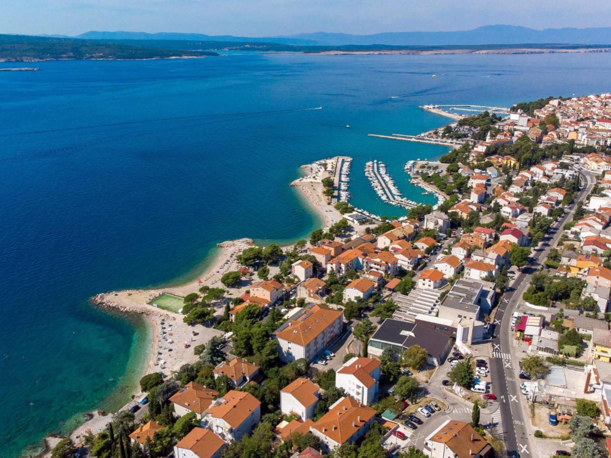Apartment Nikol - CKV122 Crikvenica Bagian luar foto